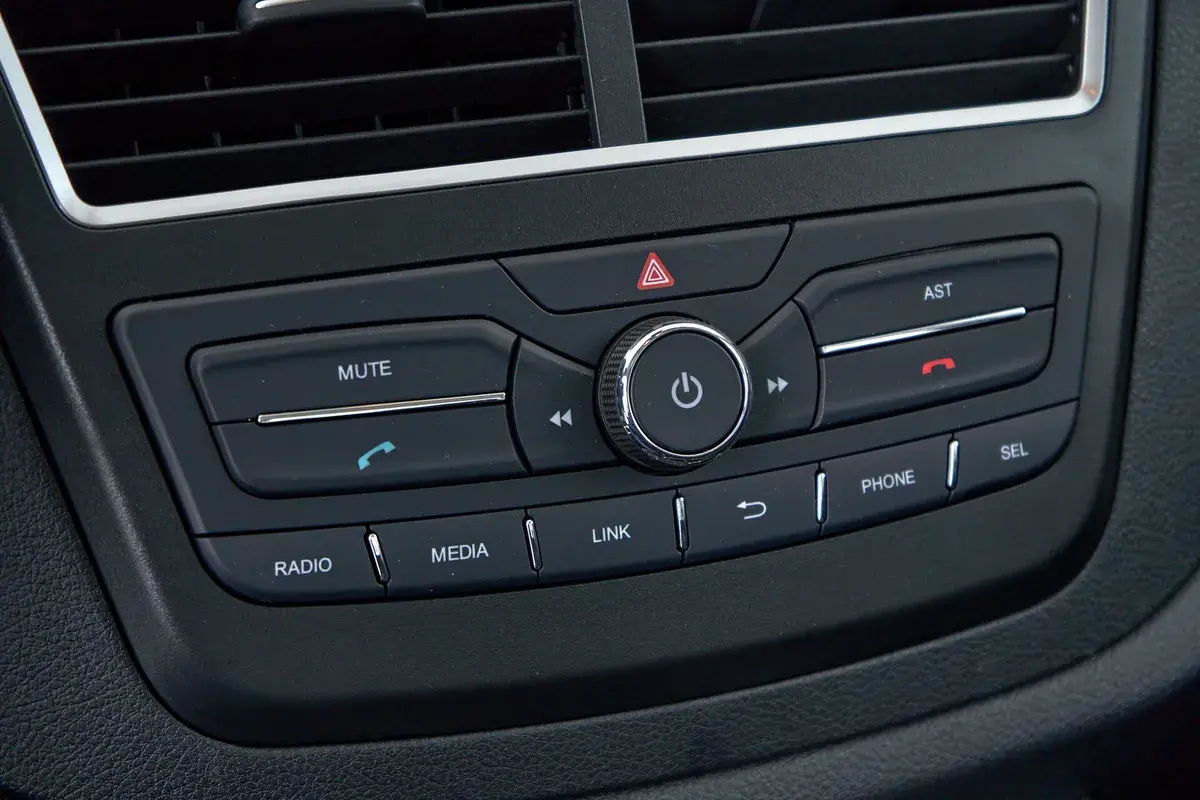 Faw Besturn X40