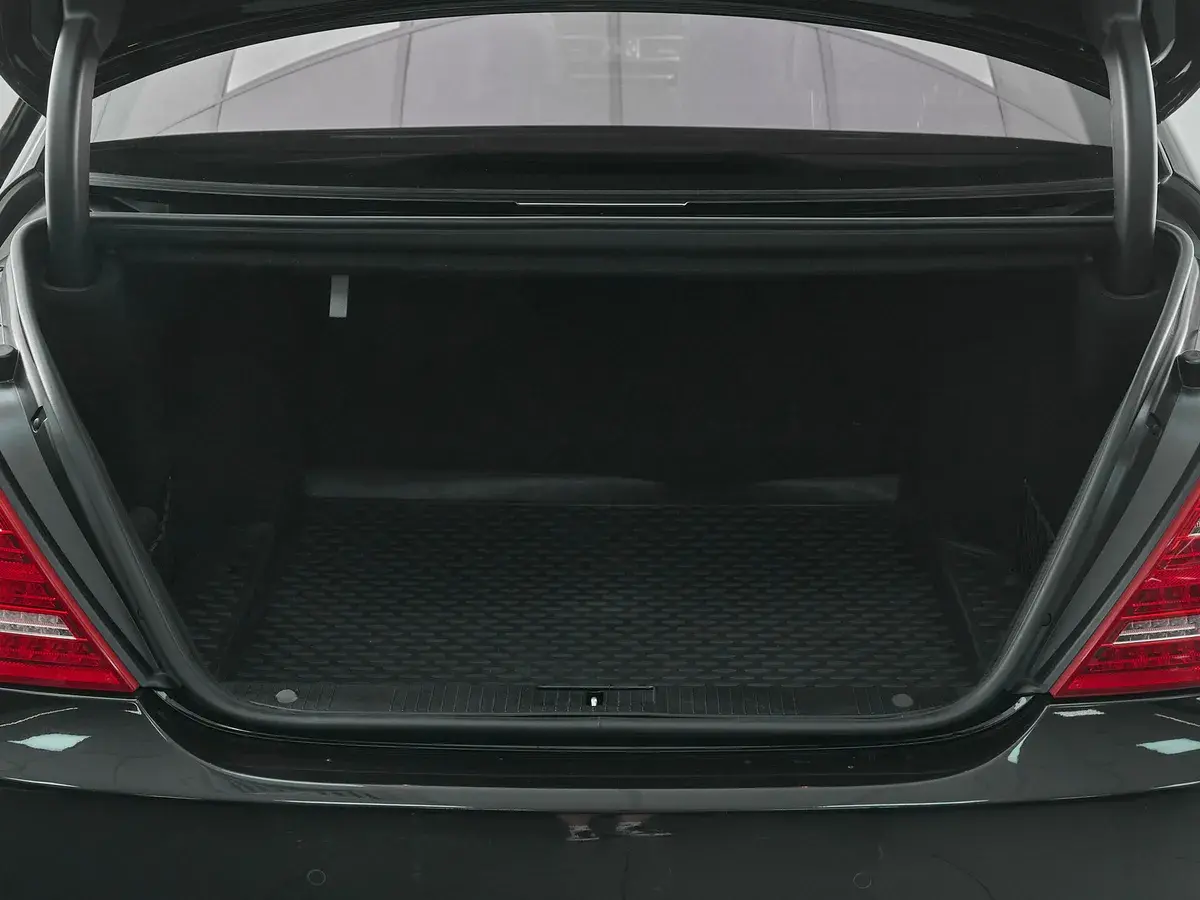 Mercedes benz S-Класс