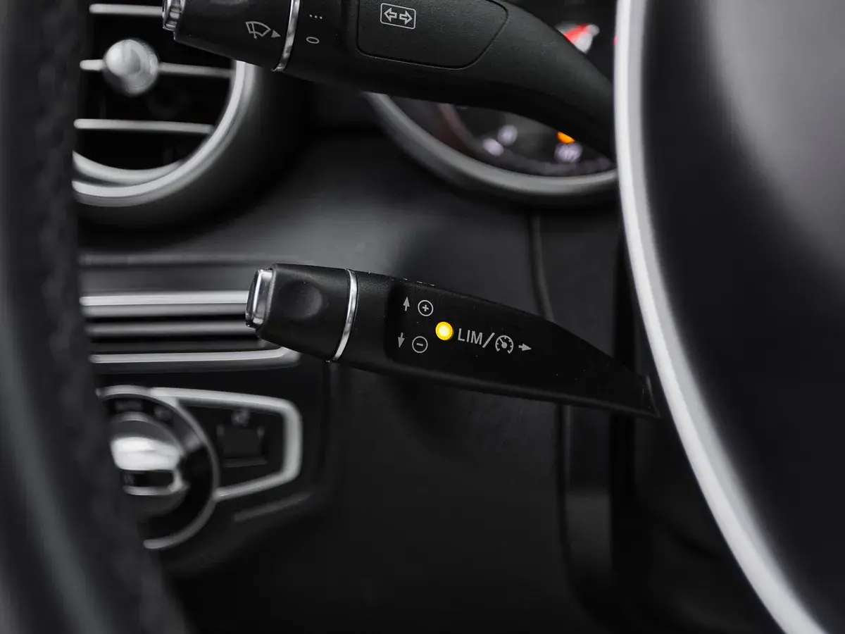 Mercedes benz C-Класс