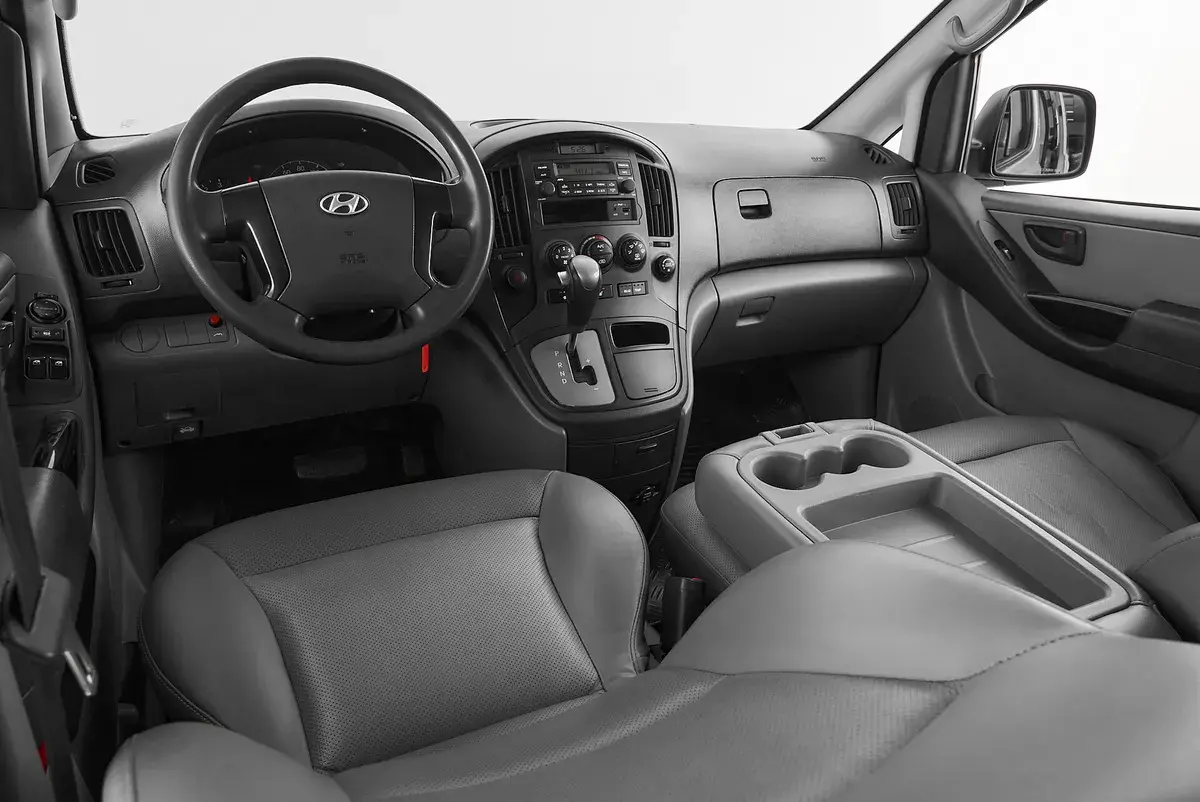 Hyundai Grand Starex