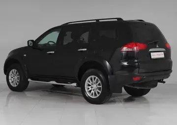 Mitsubishi Pajero Sport Вид 4