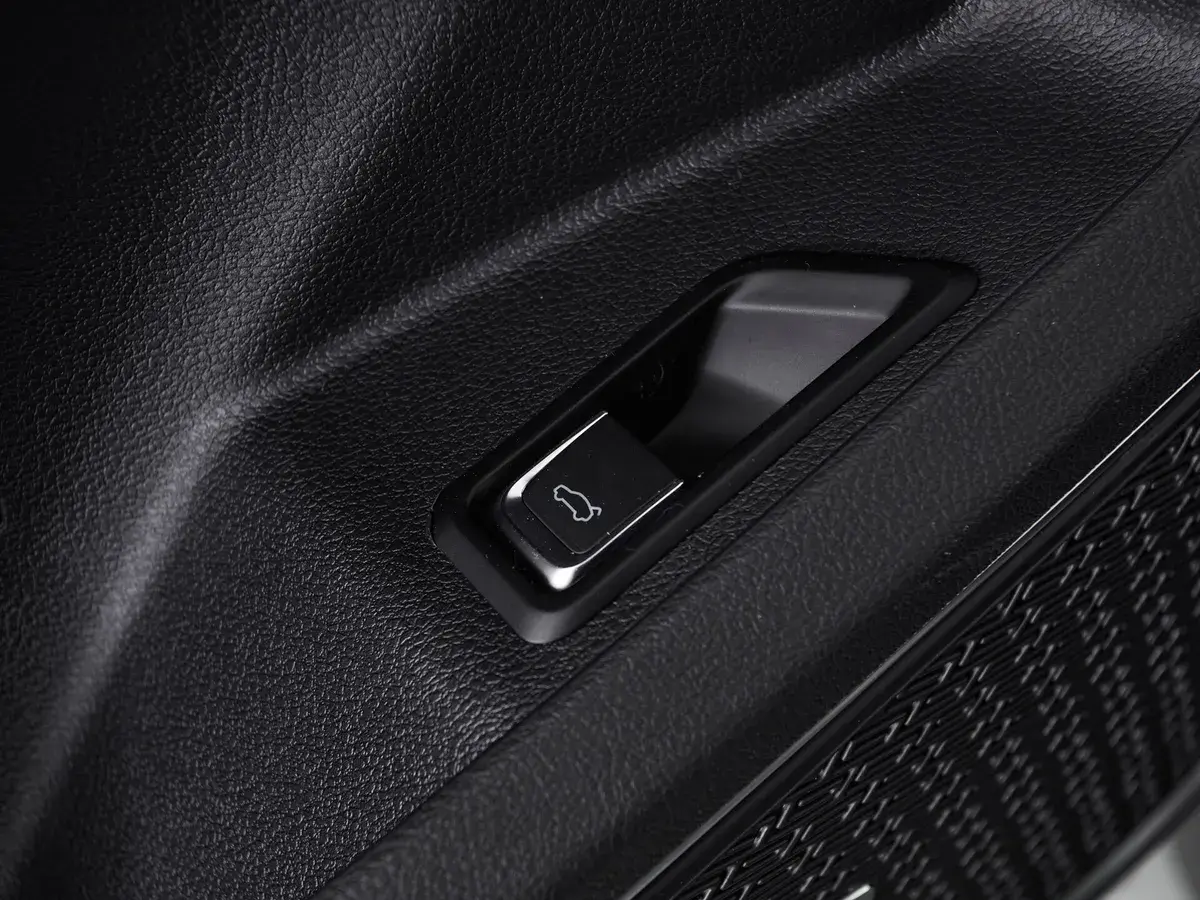 Geely Tugella