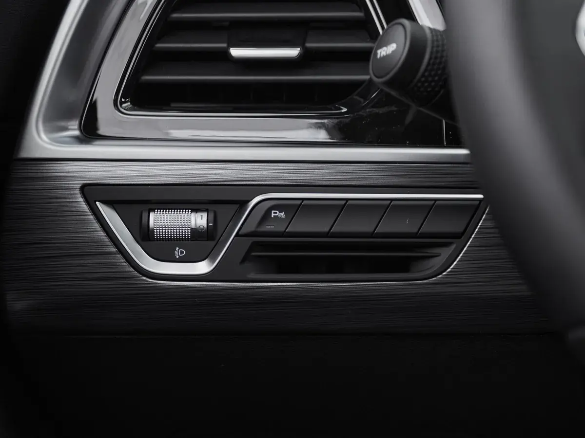 Geely Tugella