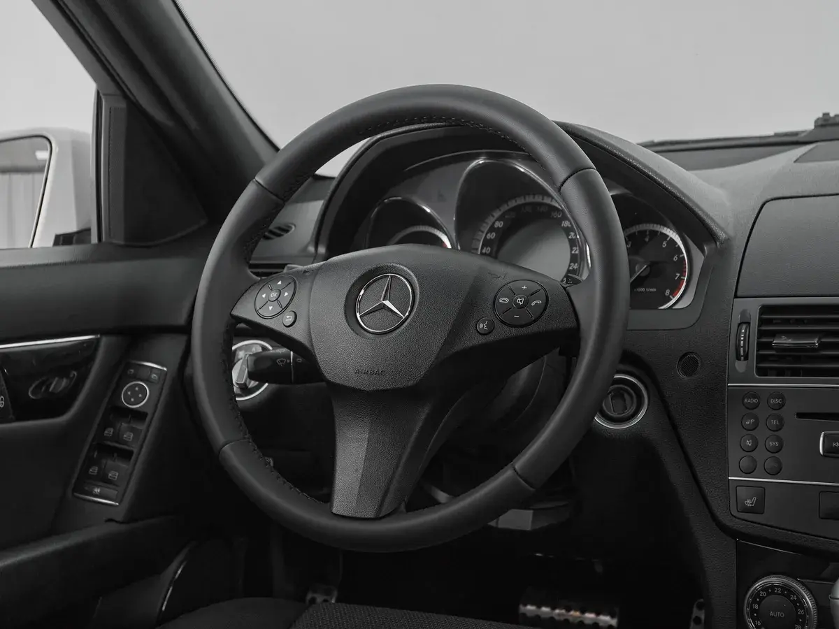 Mercedes benz C-Класс