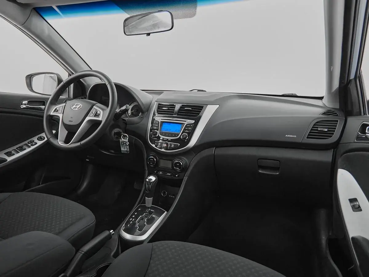 Hyundai Solaris