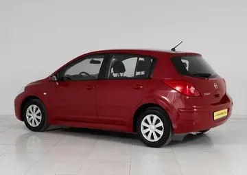 Nissan Tiida Вид 4