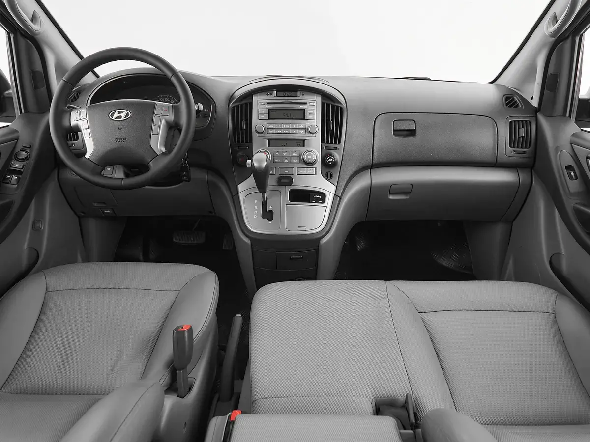 Hyundai Grand Starex