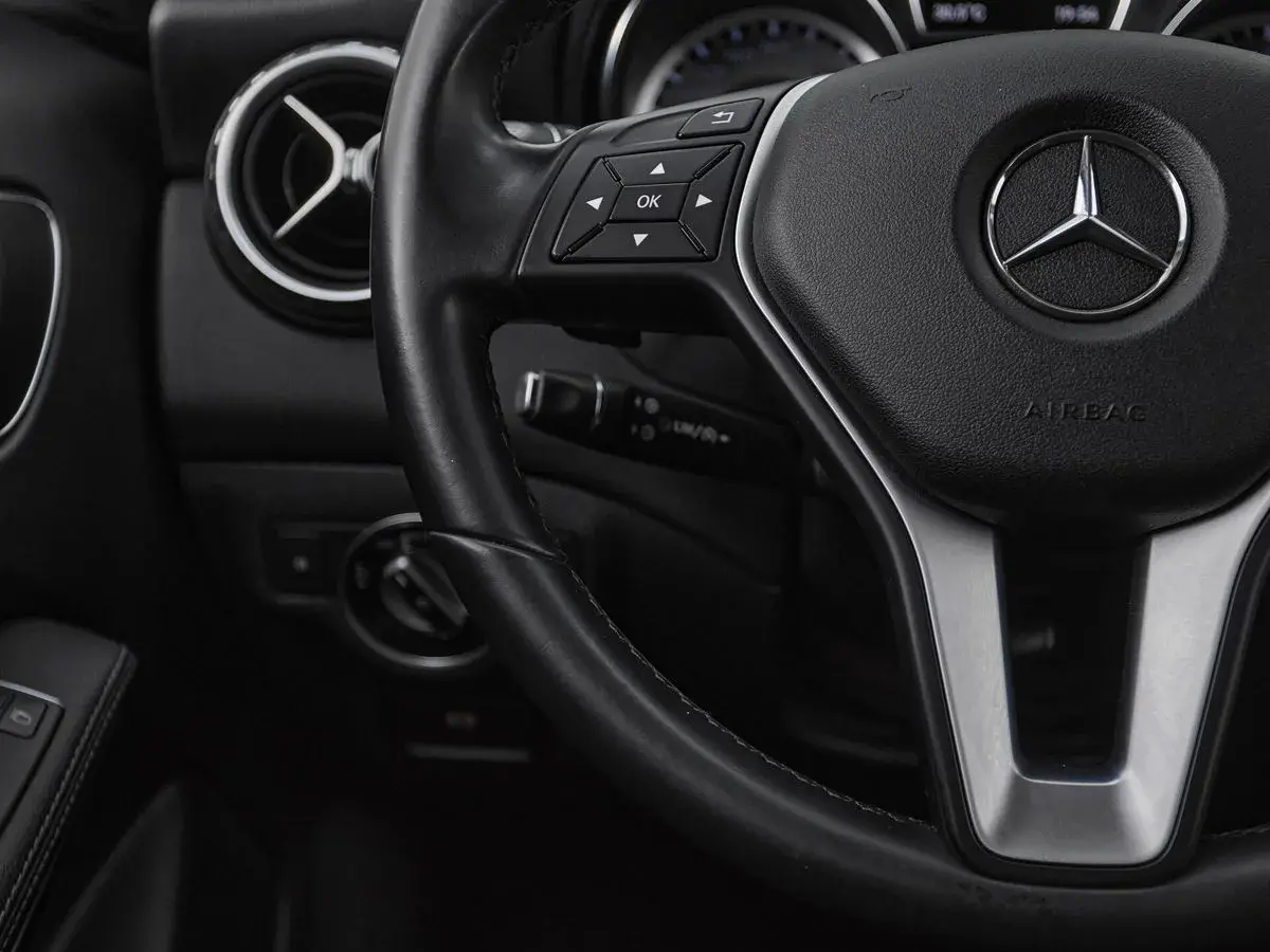 Mercedes benz GLA