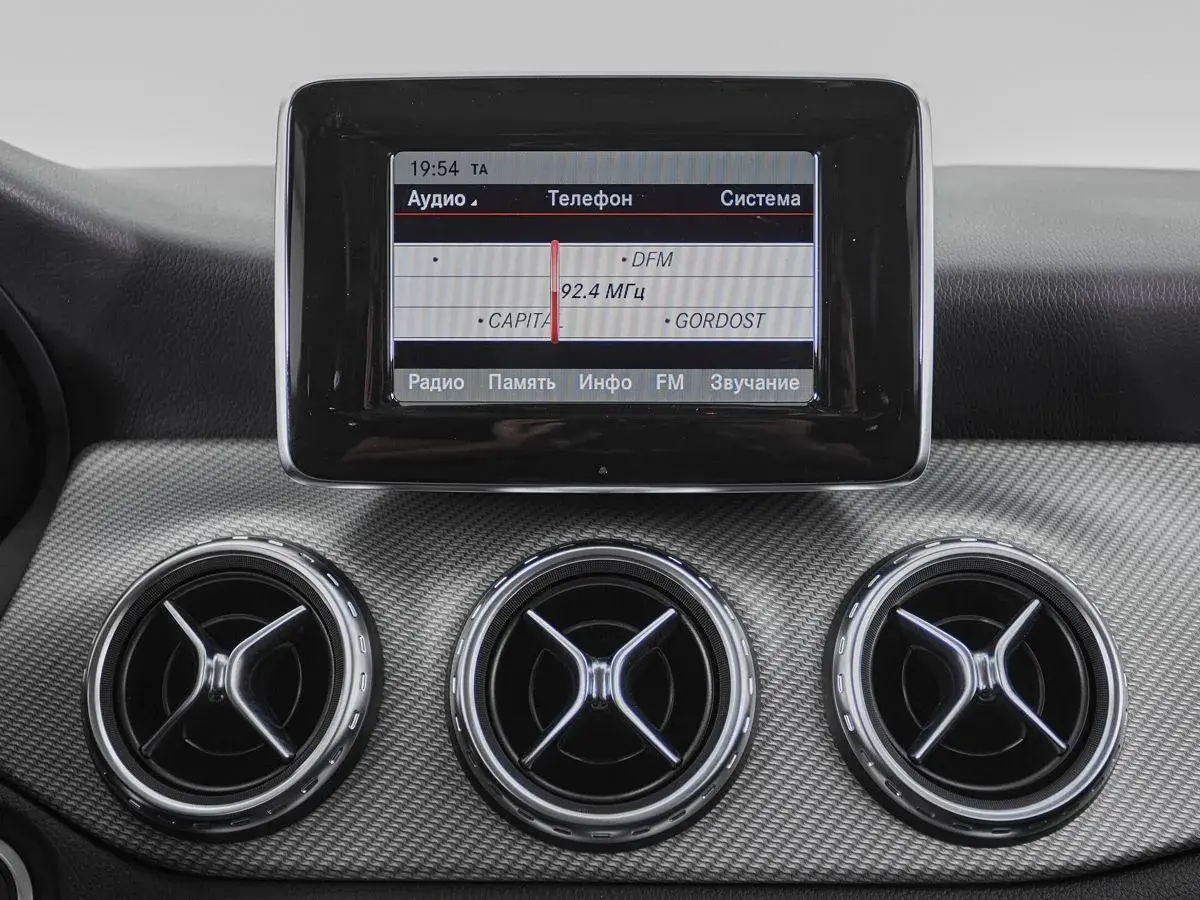 Mercedes benz GLA