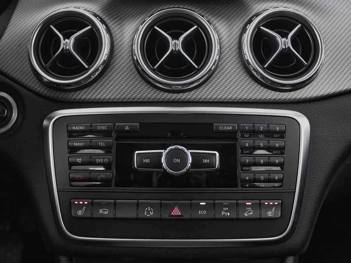 Mercedes benz GLA