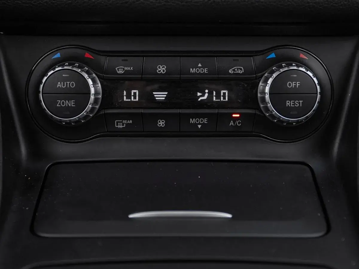 Mercedes benz GLA