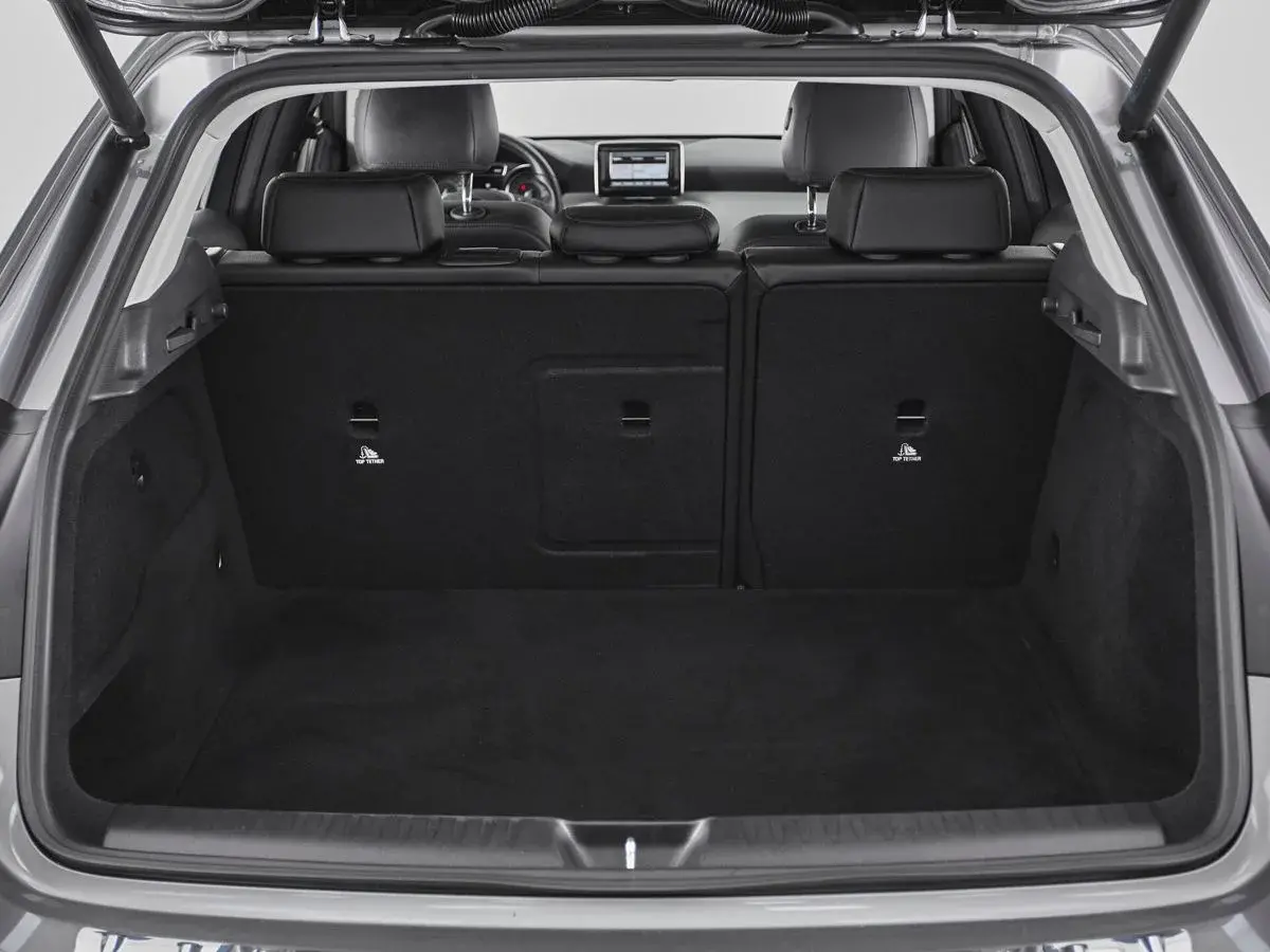 Mercedes benz GLA