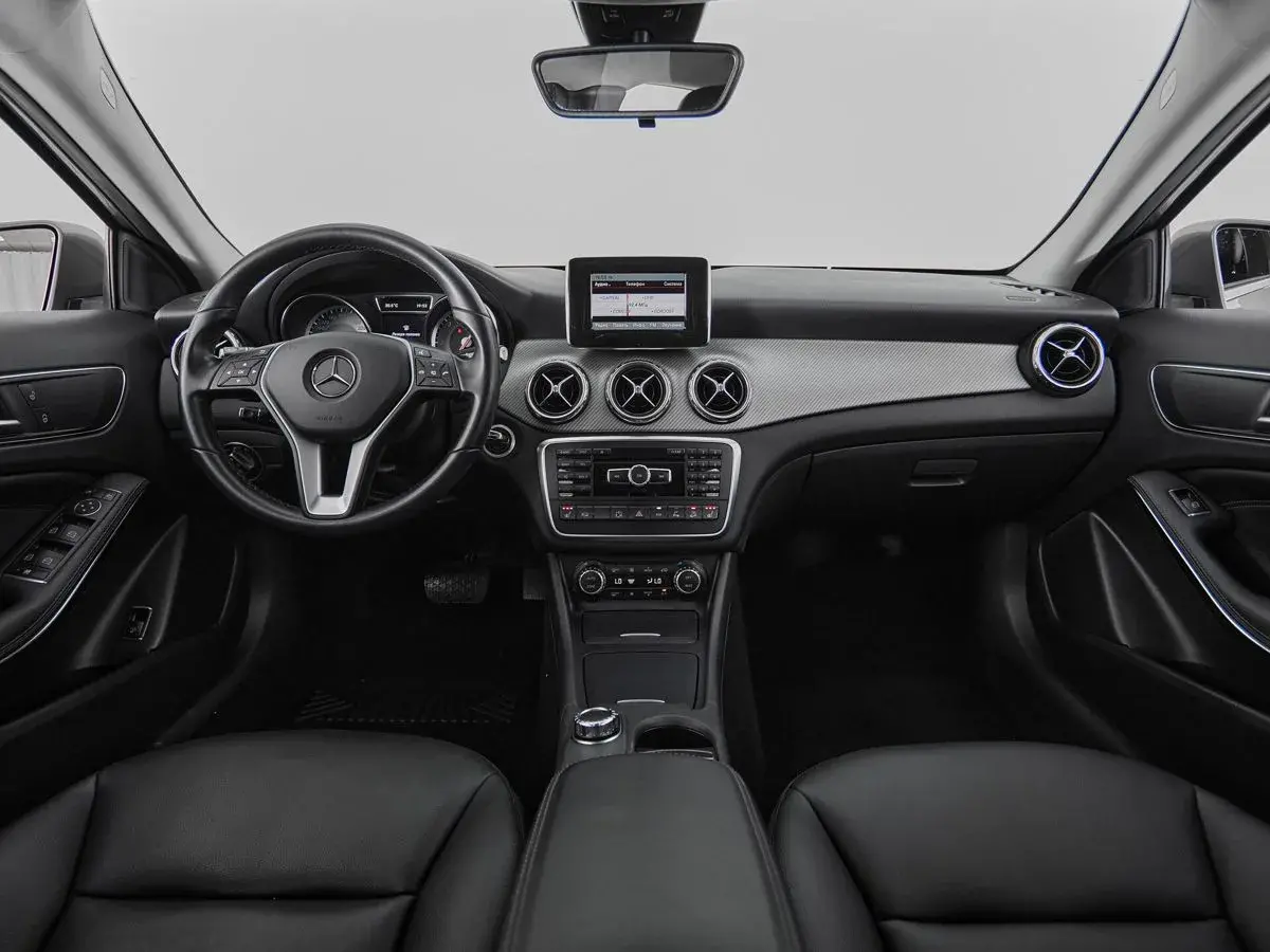 Mercedes benz GLA