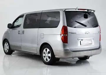 Hyundai Grand Starex Вид 4