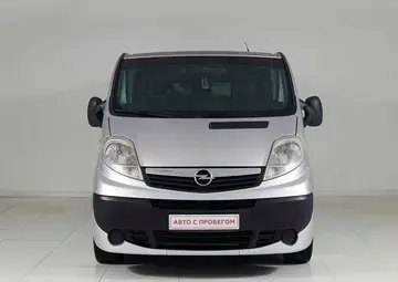 Opel Vivaro Вид 2