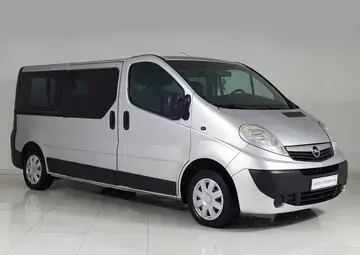 Opel Vivaro Вид 3
