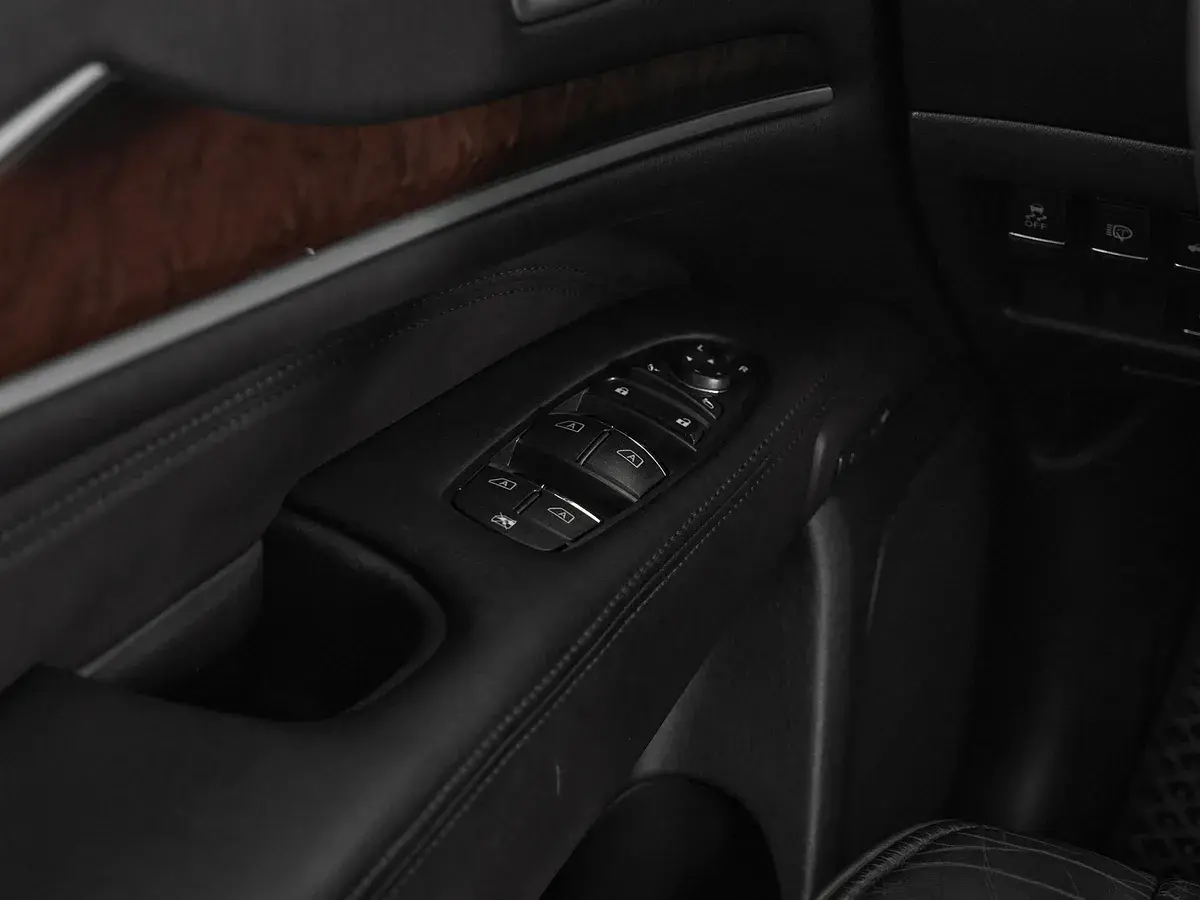 Infiniti JX