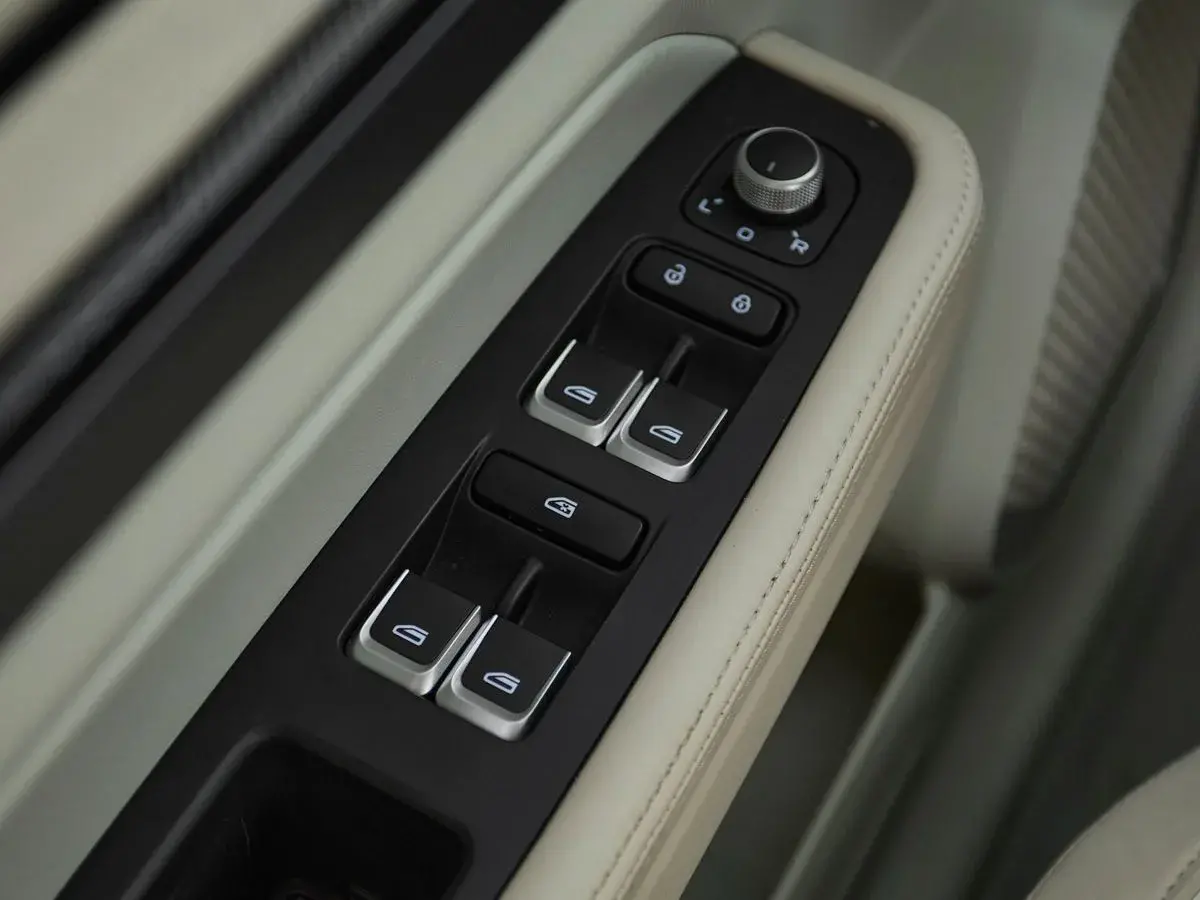 Geely Icon