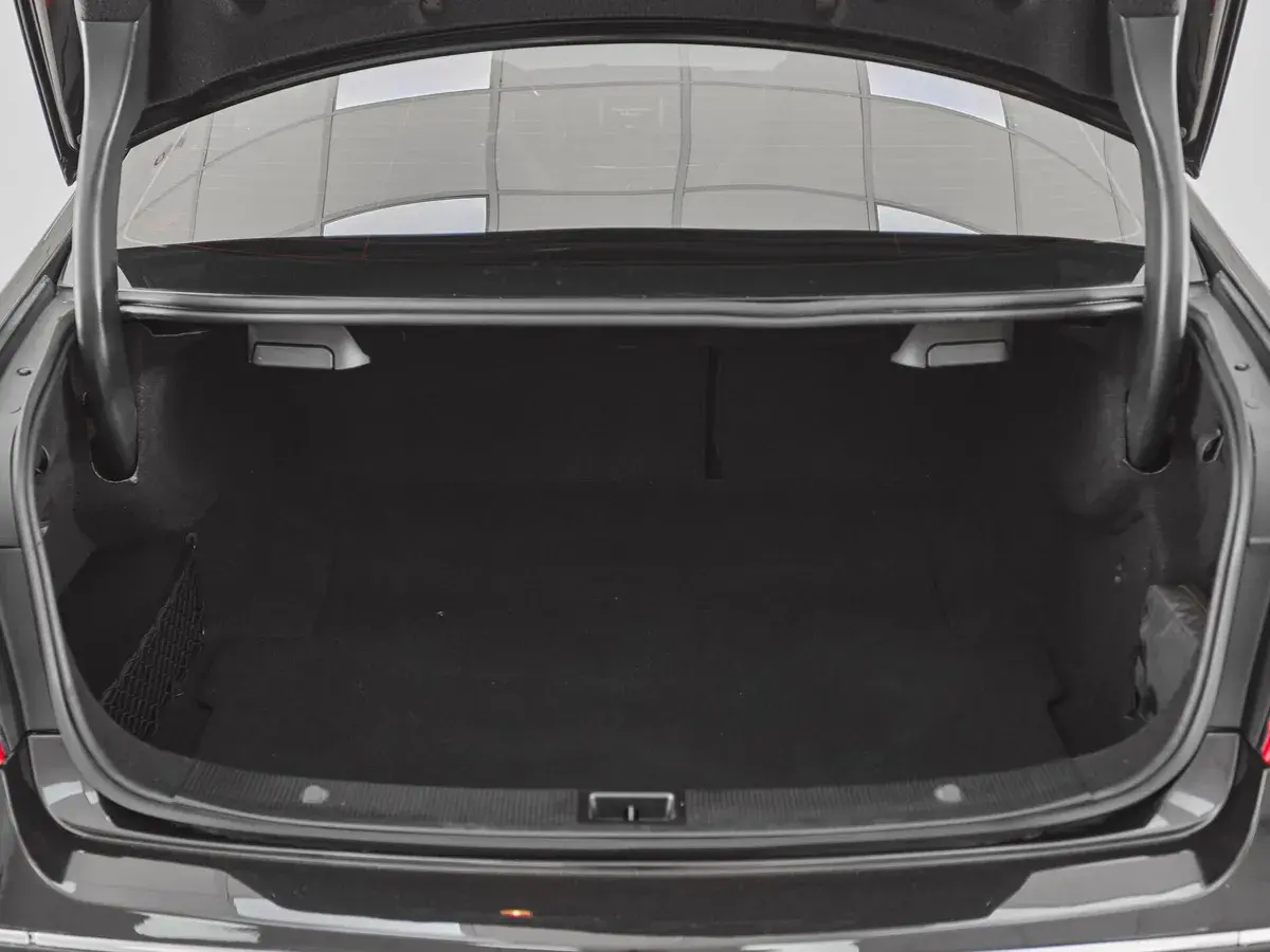 Mercedes benz E-Класс