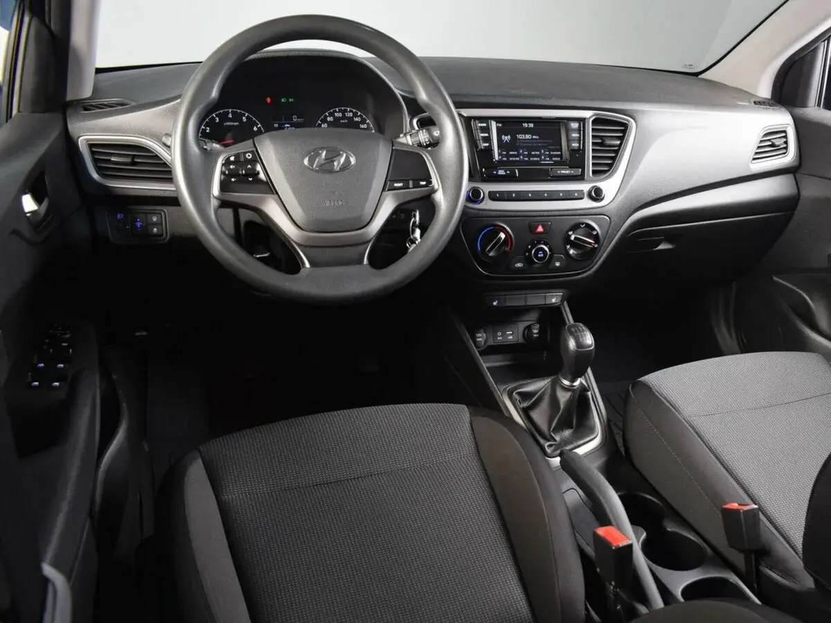 Hyundai Solaris