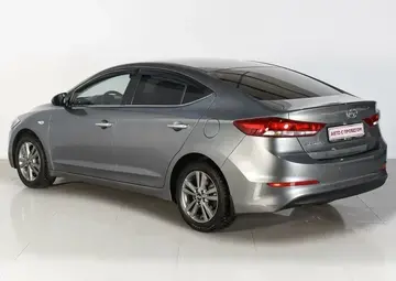Hyundai Elantra Вид 2