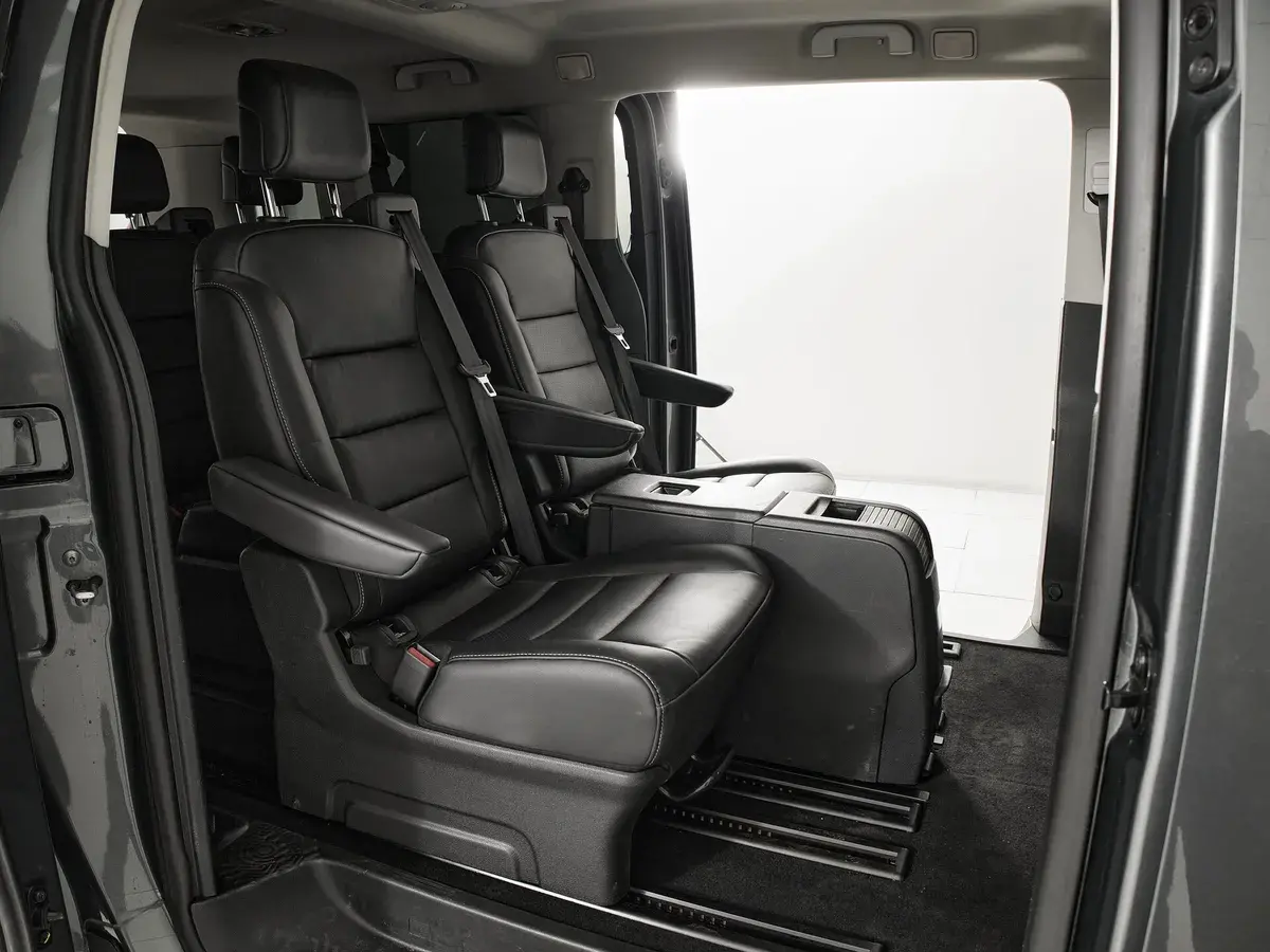 Peugeot Traveller