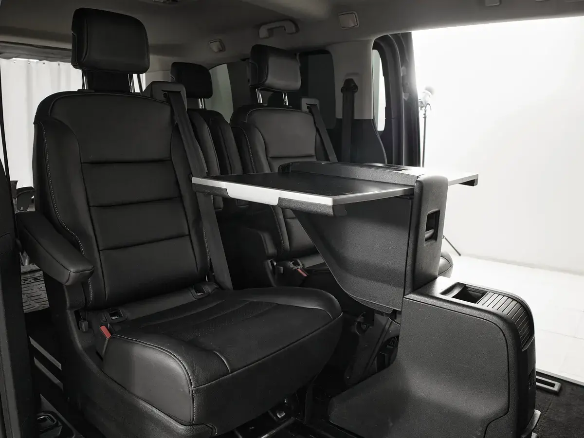 Peugeot Traveller