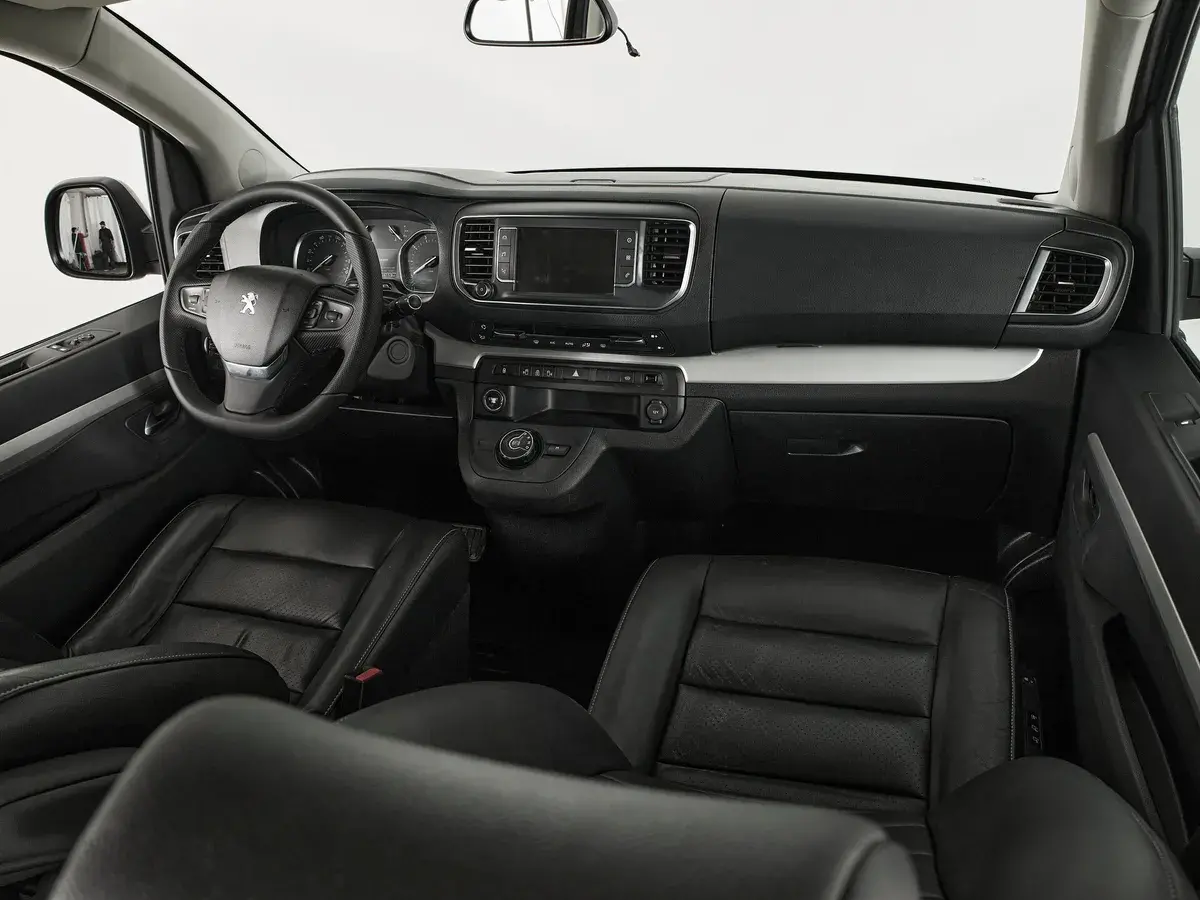 Peugeot Traveller