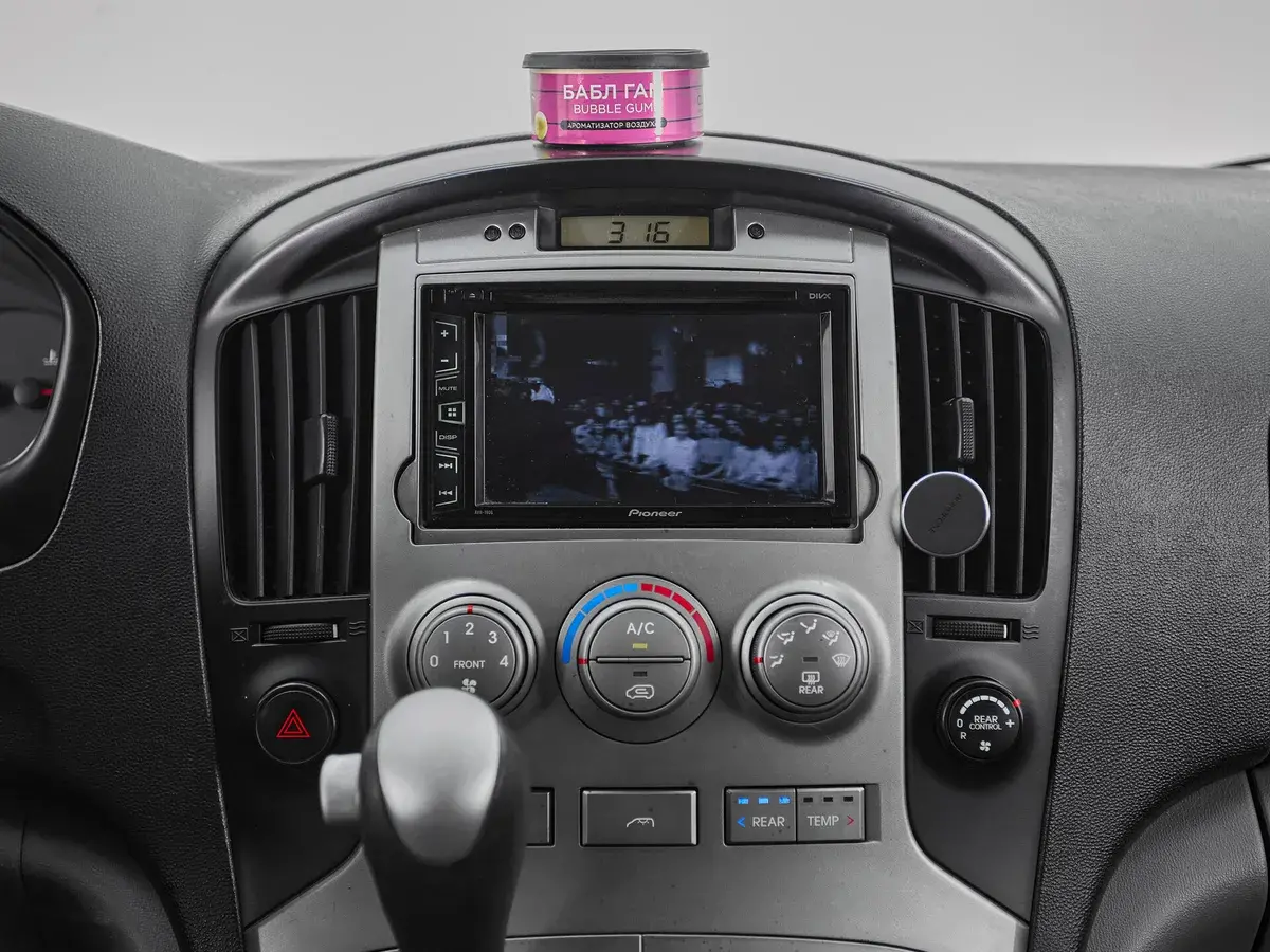 Hyundai Grand Starex