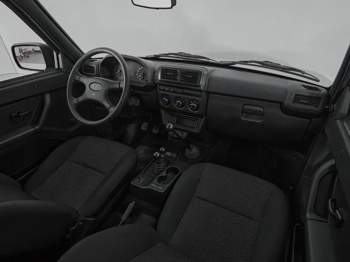 Lada Niva Legend