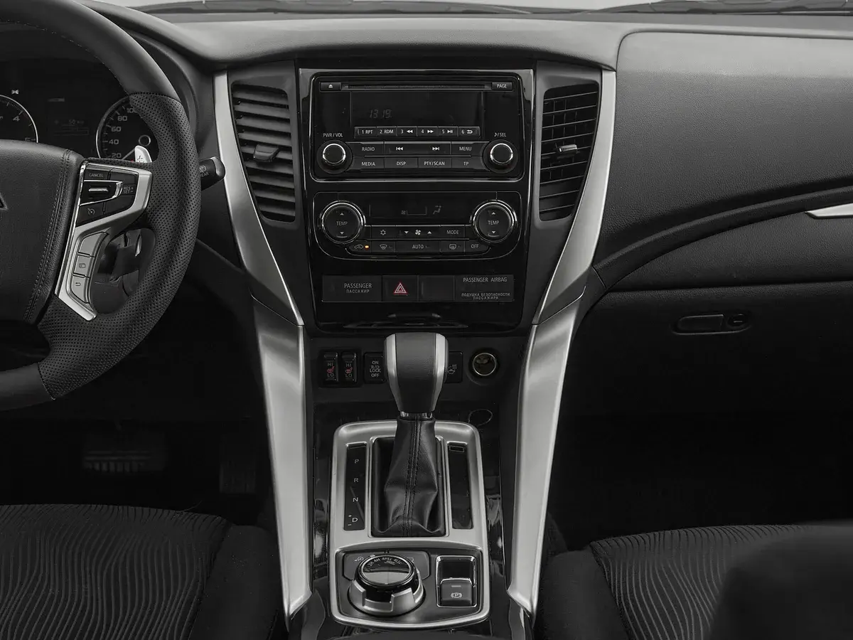 Mitsubishi Pajero Sport