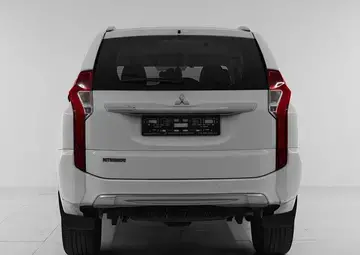 Mitsubishi Pajero Sport Вид 5