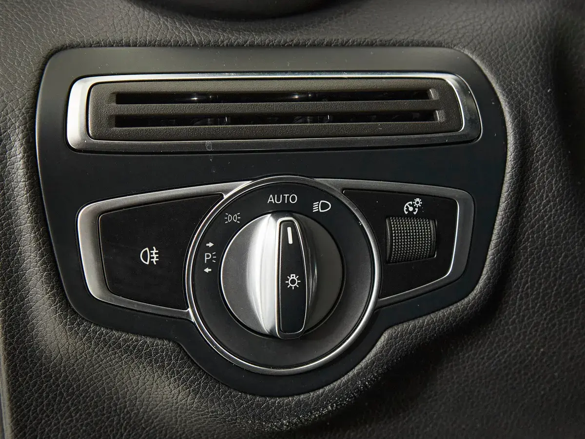 Mercedes benz C-Класс