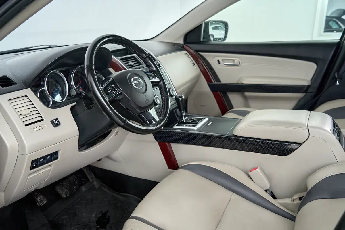 Mazda CX-9