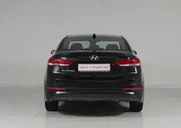 Hyundai Elantra Вид 5