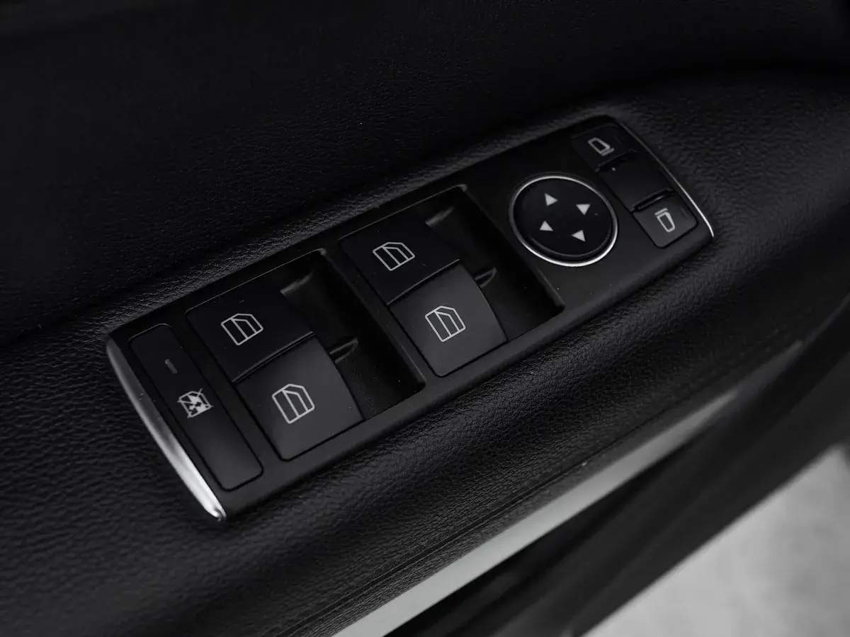 Mercedes benz E-Класс