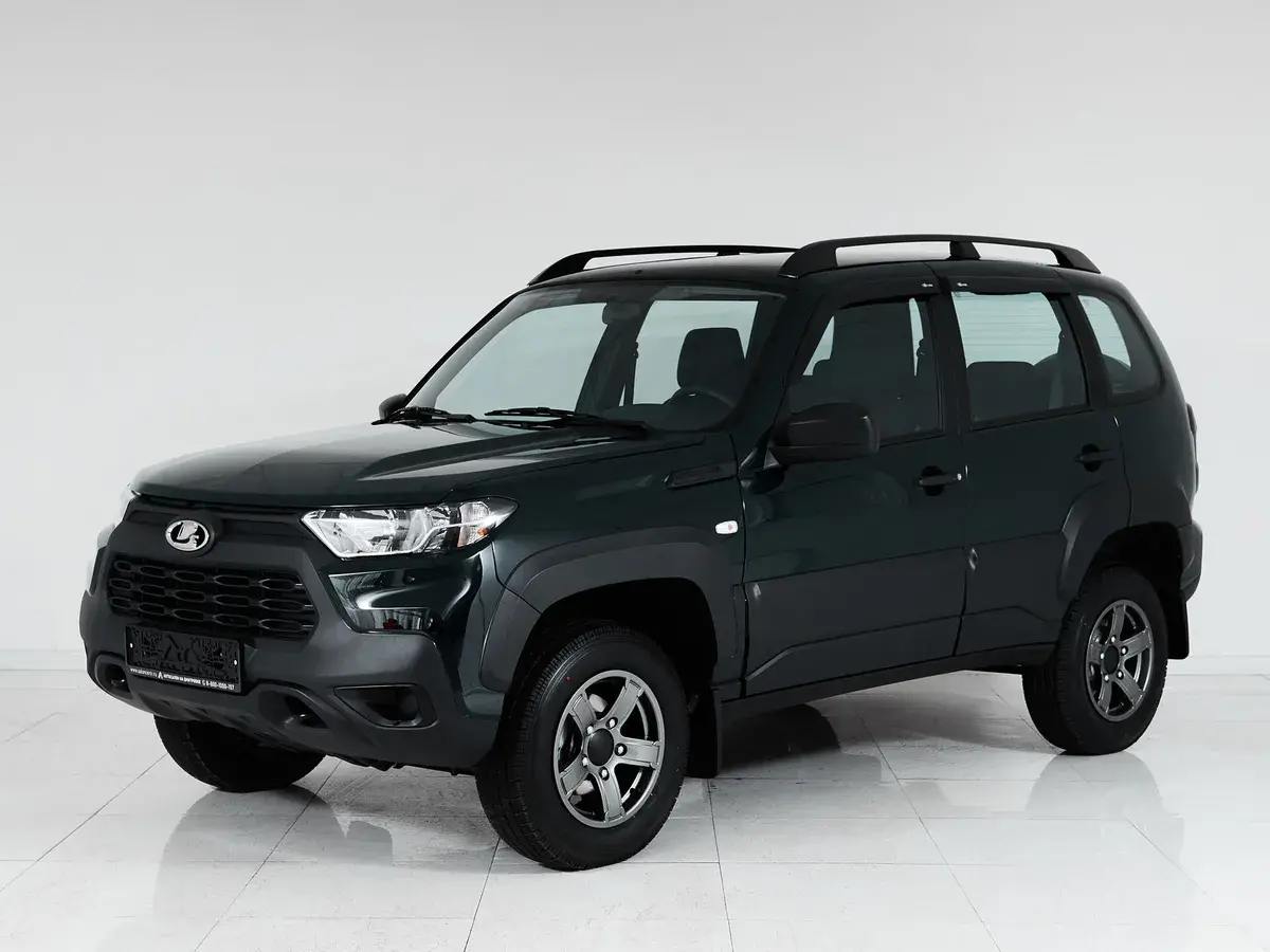 Lada Niva Travel