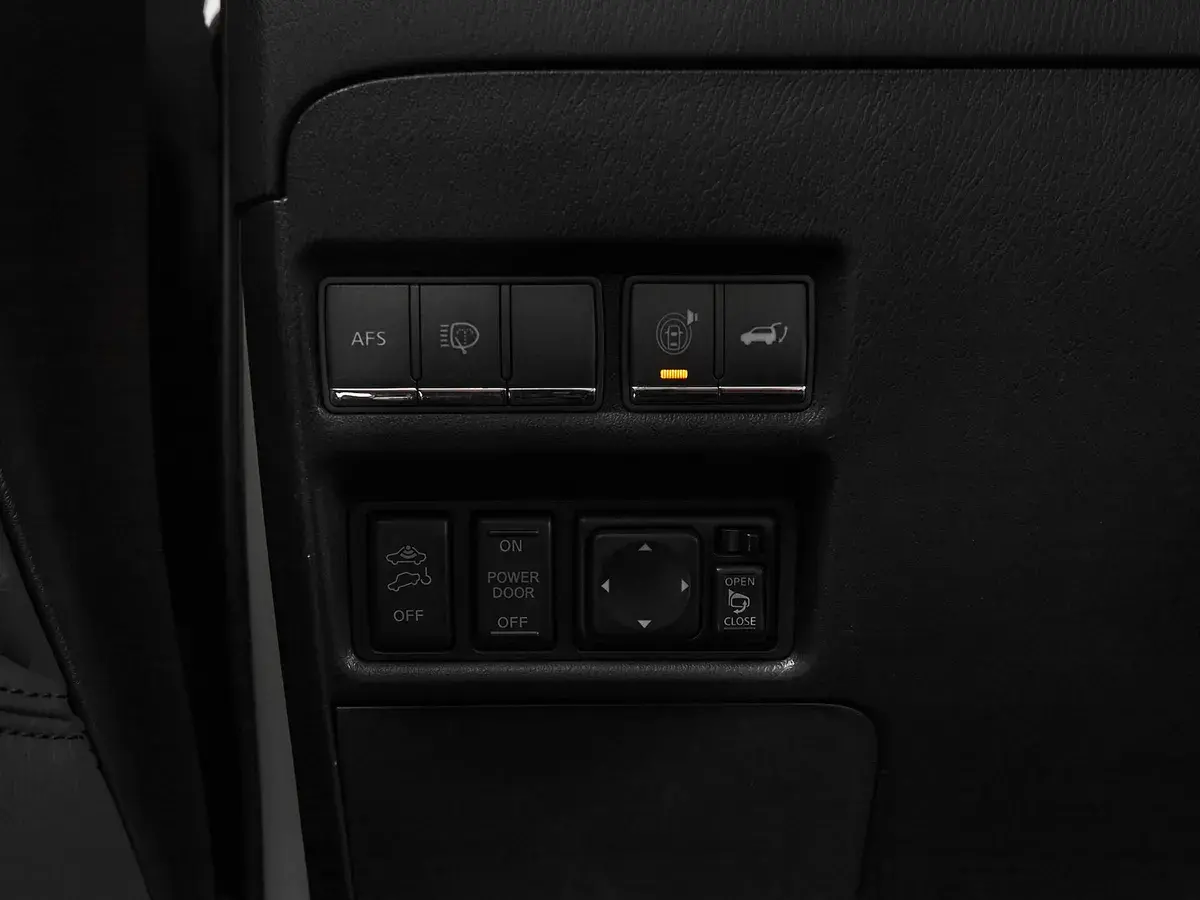 Infiniti QX56