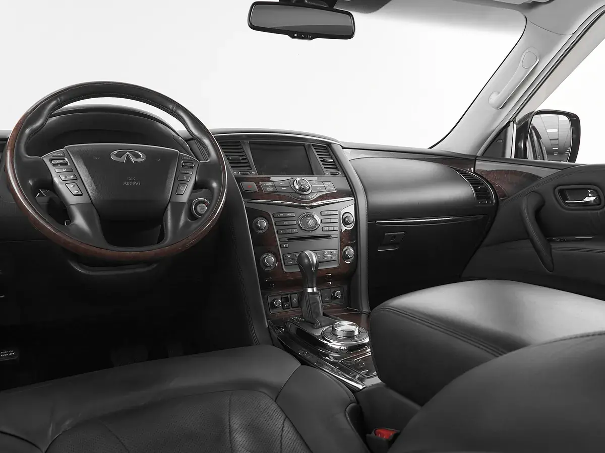 Infiniti QX56