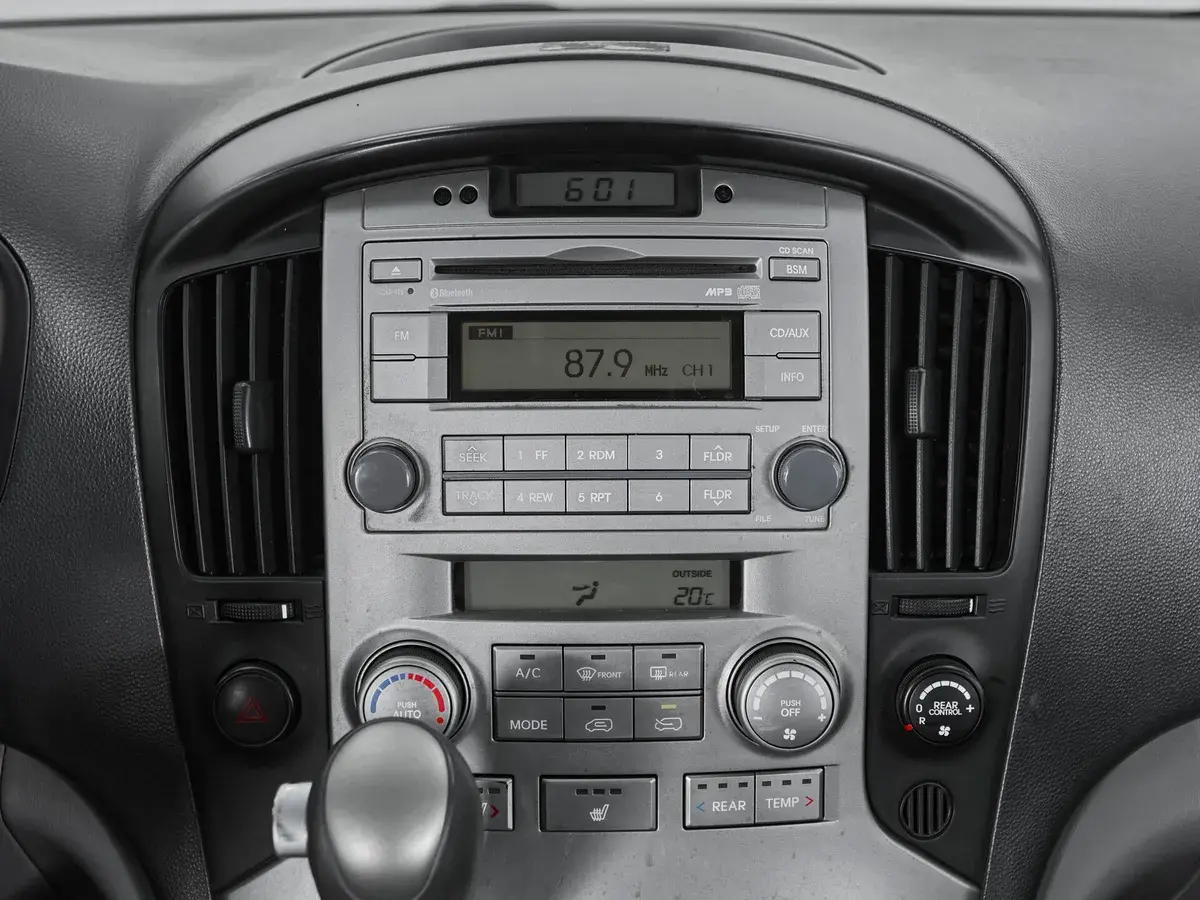 Hyundai Grand Starex