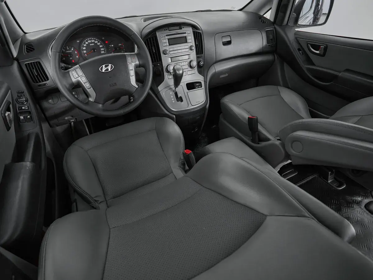 Hyundai Grand Starex