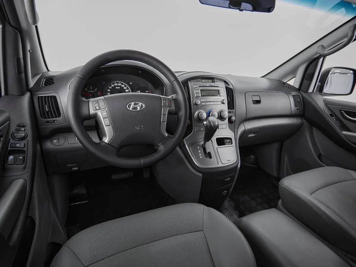Hyundai Grand Starex