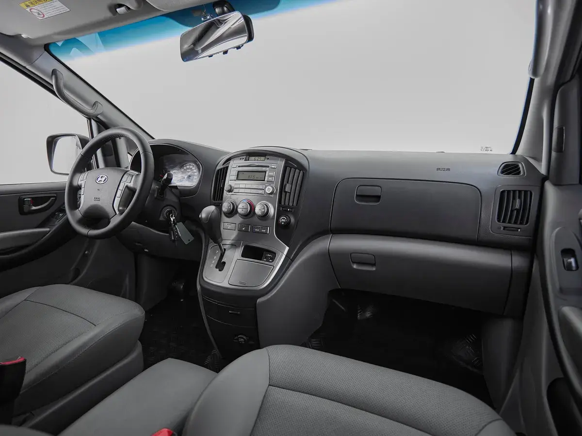 Hyundai Grand Starex