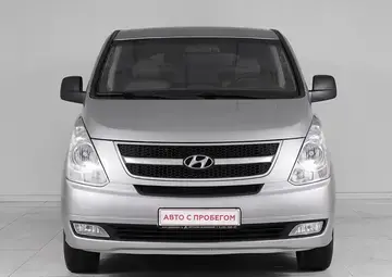 Hyundai Grand Starex Вид 2