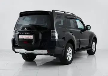 Mitsubishi Pajero Вид 5