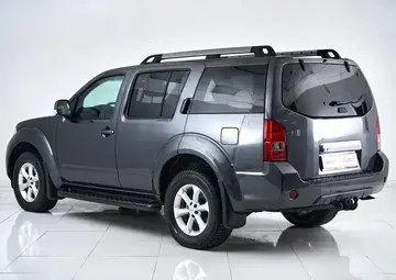 Nissan Pathfinder Вид 4