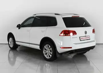 Volkswagen Touareg Вид 4