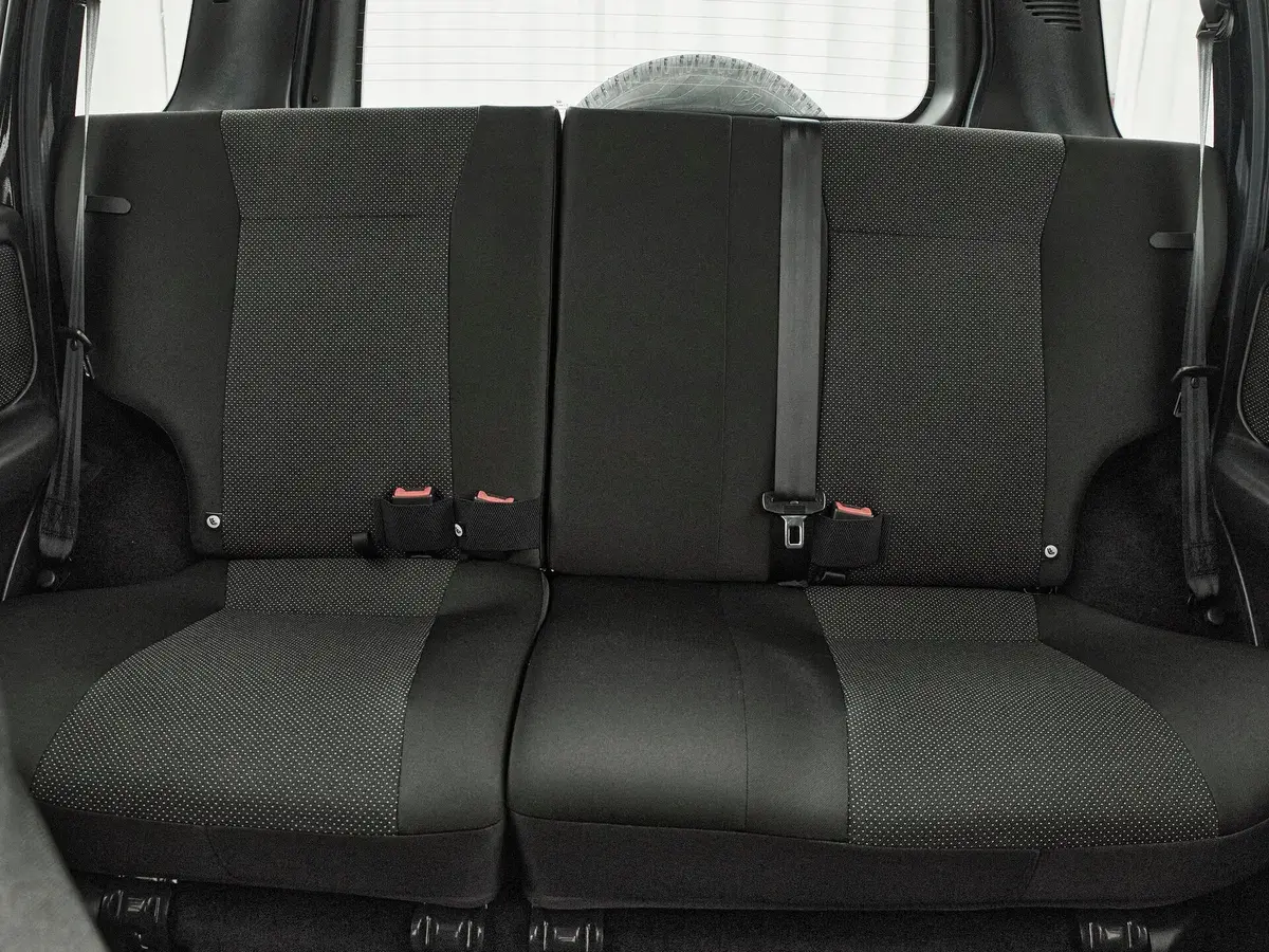 Lada Niva Travel