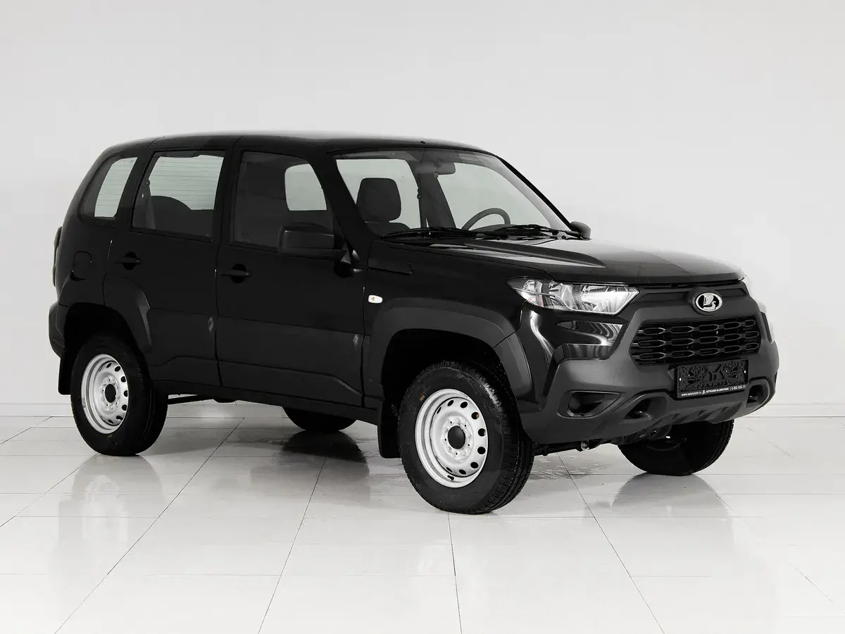 Lada Niva Travel