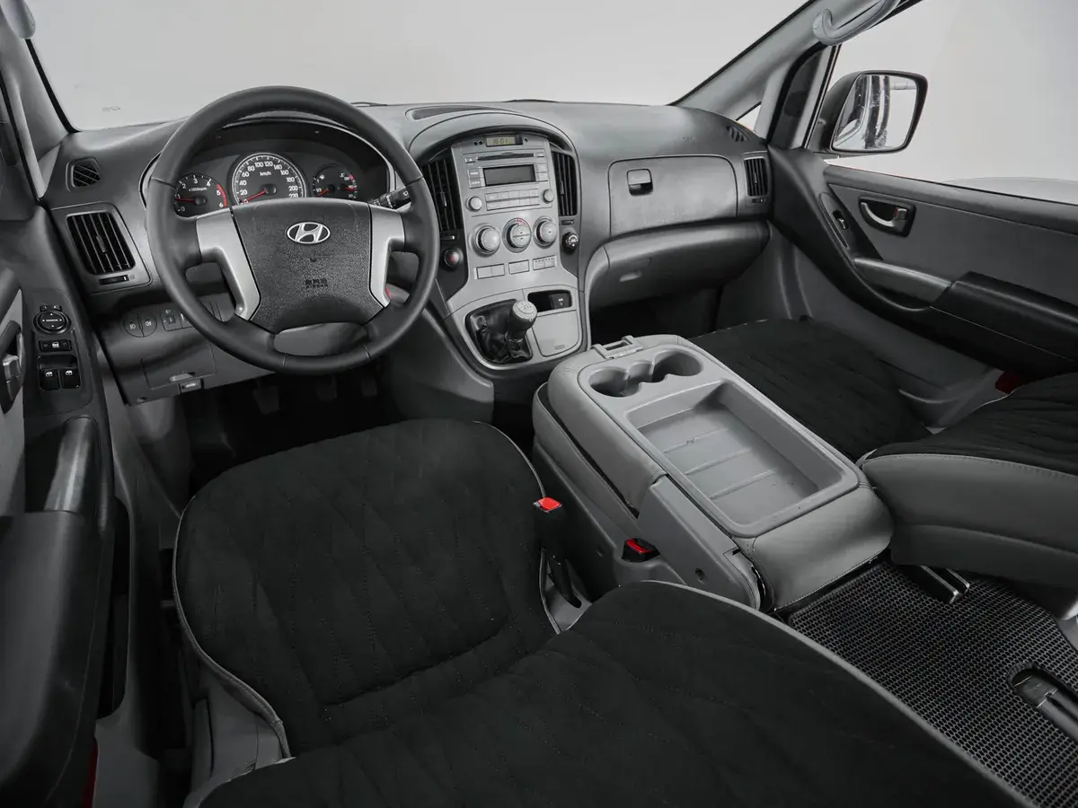Hyundai H-1